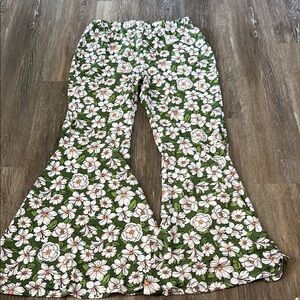 SHEIN Green Floral Flared Pants